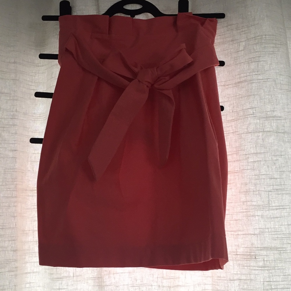 Grill coral pink bridesmaid bow tied skirt